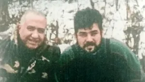 Cine este Marcel Ciolacu, noul preşedinte al Camerei Deputaţilor/ În urmă cu 20 de ani apărea într-o poză, la vânătoare, cu Omar Hayssam