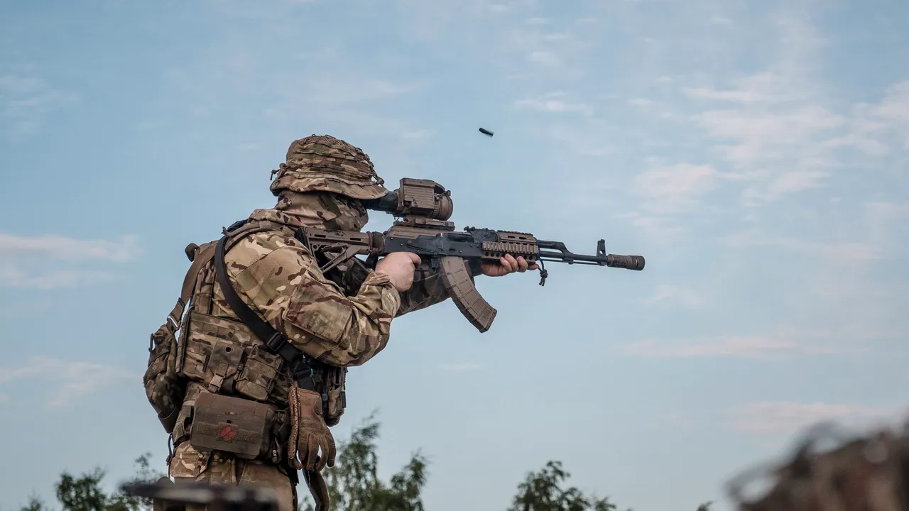 Războiul din Ucraina, ziua 881. Kuleba, prezent în China şi îndeamnă la discuţii de pace „directe” cu Beijingul / Kievul primeşte în august 1,4 miliarde de euro din profiturile generate de activele ruseşti / Rusia efectuează noi exerciţii cu lansatoare mobile de rachete nucleare