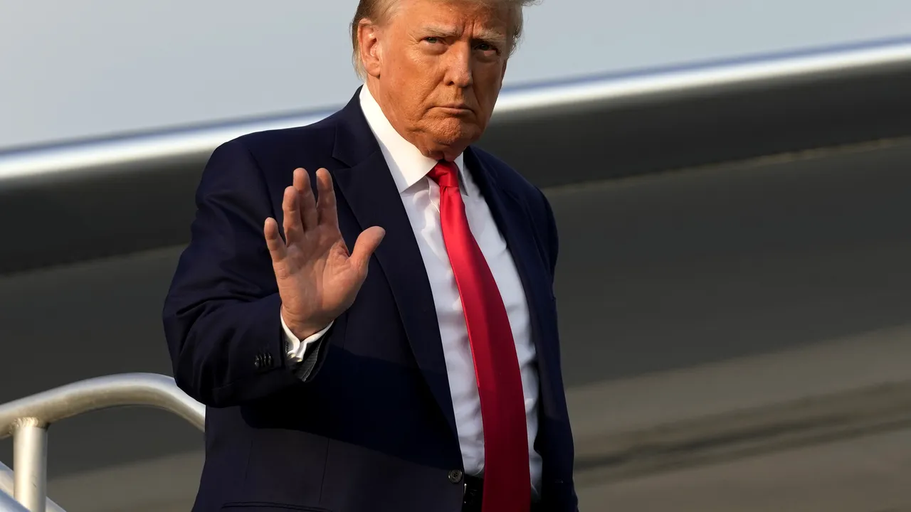 Trump cere Curţii Supreme a SUA să intervină în cererea sa de imunitate