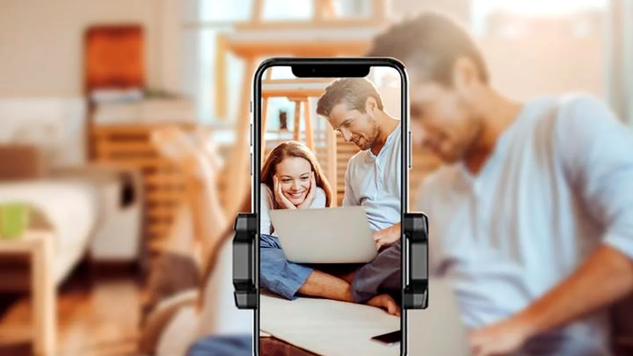 GimbOWL, cameramanul tău personal. Device-ul foloseşte inteligenţa artificială pentru urmărire