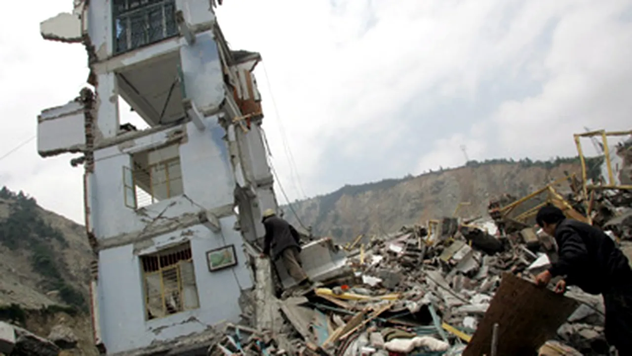 China: Peste 4.000 de replici, după seismului de luni