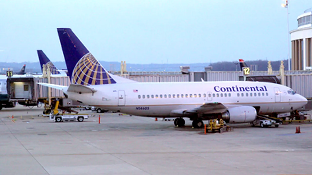 Aterizare de urgenţă a unui avion la Miami, în urma unor turbulenţe soldate cu răniţi