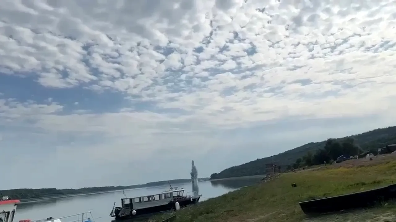 Cât de eficientă a fost detonarea controlată a stâncii de pe Brațul Bala al Dunării? Primele măsurători ale specialiștilor Apelor Române
