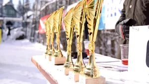 FOTO Handbal pe zăpadă la -13 grade: HC Illusion şi M Power campioanele primei ediţii 