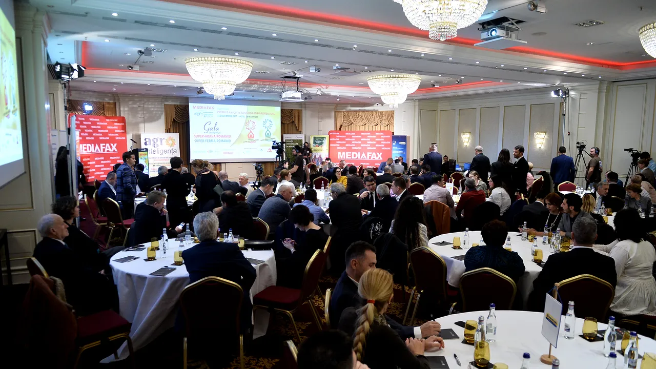 Premiile oferite de MEDIAFAX la Gala Trofeelor Super-Ferma României şi Super-Hrana României - GALERIE FOTO