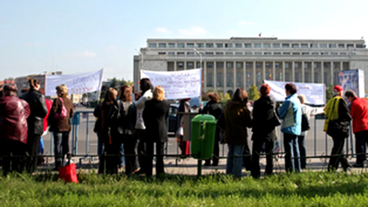 Romanians Protests In Bucharest Over Education Min Decision To Cut Back On PE Classes