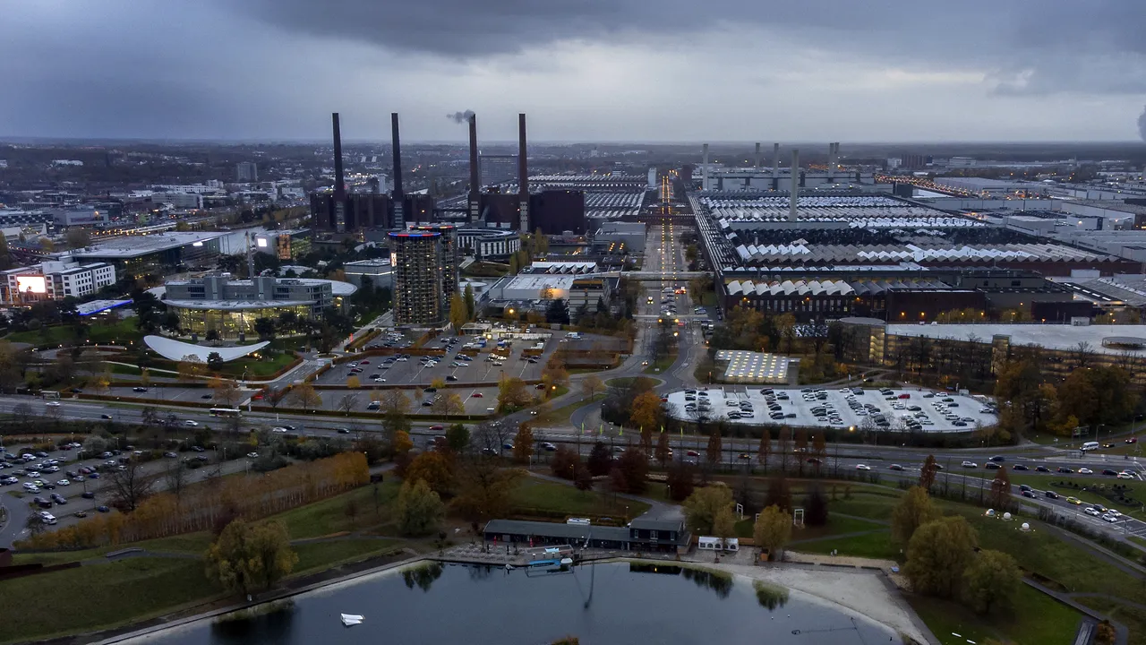 Producţia industrială din Germania a scăzut pentru a treia lună consecutiv