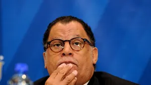 #metoo | Mărturia cutremurătoare a unei cântăreţe care a fost violată de un preşedinte de federaţie din fotbalul mondial