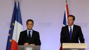 Schimb dur de replici între Nicolas Sarkozy şi David Cameron la summitul UE de duminică
