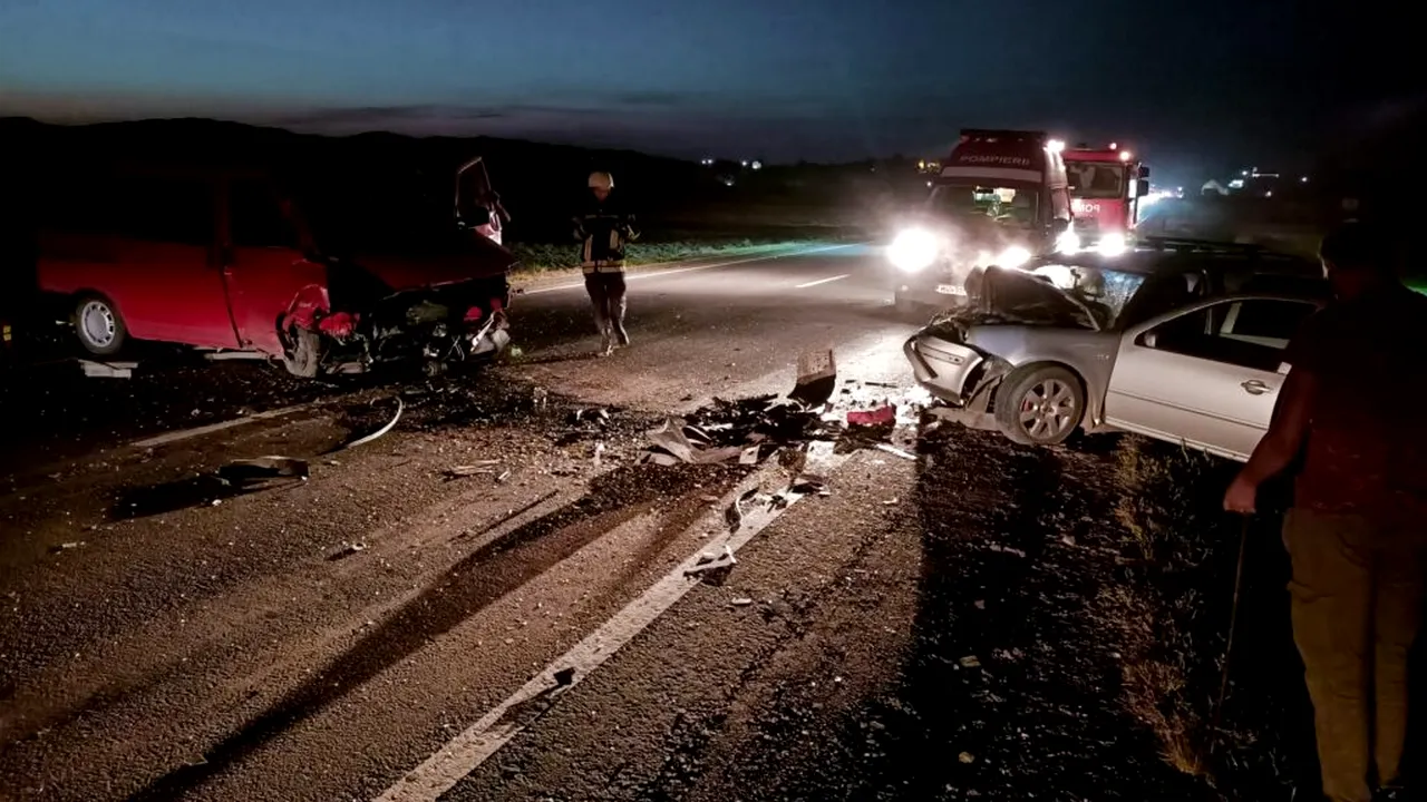 Accident grav în Braşov, în care a fost implicat un microbuz. 7 victime, din care două încarcerate