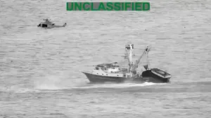 SUA scufundă în Pacific o barcă din Ecuador despre care susține că ar fi implicată în traficul de droguri