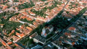 Referendum mai puţin obişnuit. Locuitorii unui oraş bogat din România trebuie să decidă prin VOT dacă plătesc pentru măsurători ale calităţii aerului