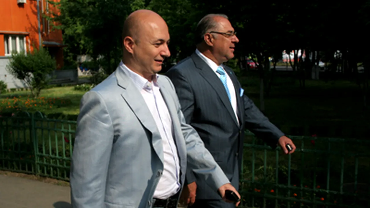 Codrin Ştefănescu şi Marius Marinescu s-au înscris în PRM