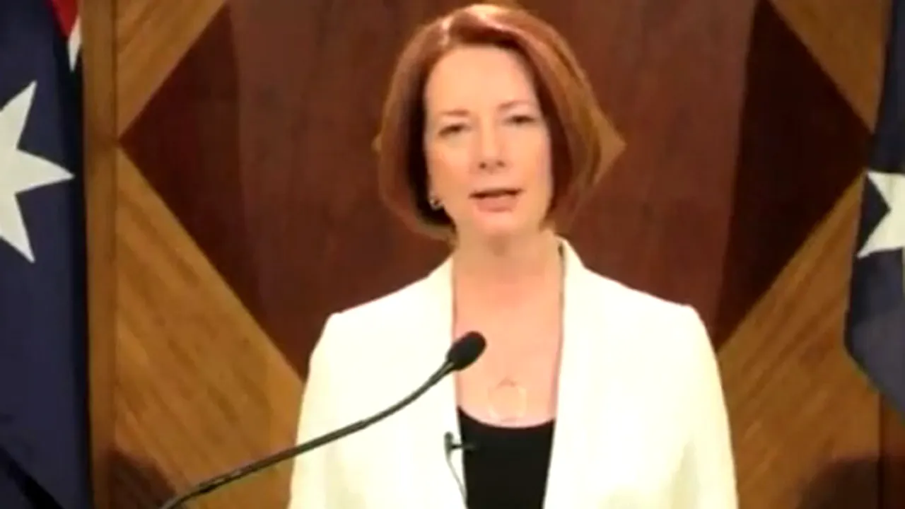 Premierul australian: Populaţia maya avea dreptate, vine sfârşitul lumii. Reclama în care Julia Gillard sprijină poporul în faţa 