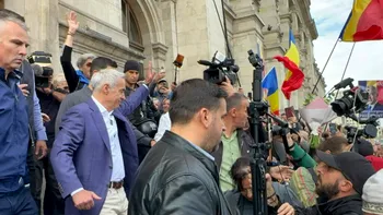 LIVE UPDATE Zi decisivă pentru Călin Georgescu: află dacă revine în arest în dosarul de înşelăciune. A părăsit sediul Curții de Apel