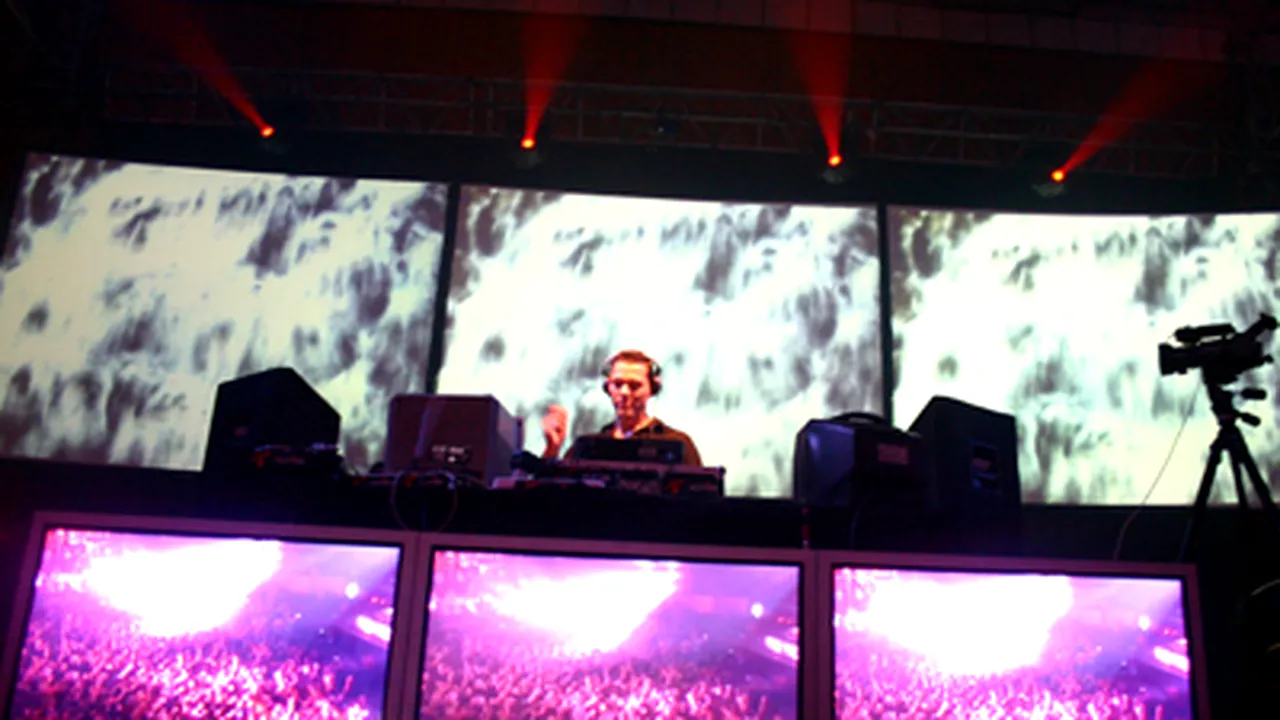 DJ Tiesto promite fanilor un 