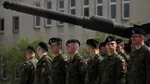 Temându-se de agresiunea Rusiei, Polonia se înarmează și atrage tot mai mulți voluntari în programele de pregătire militară
