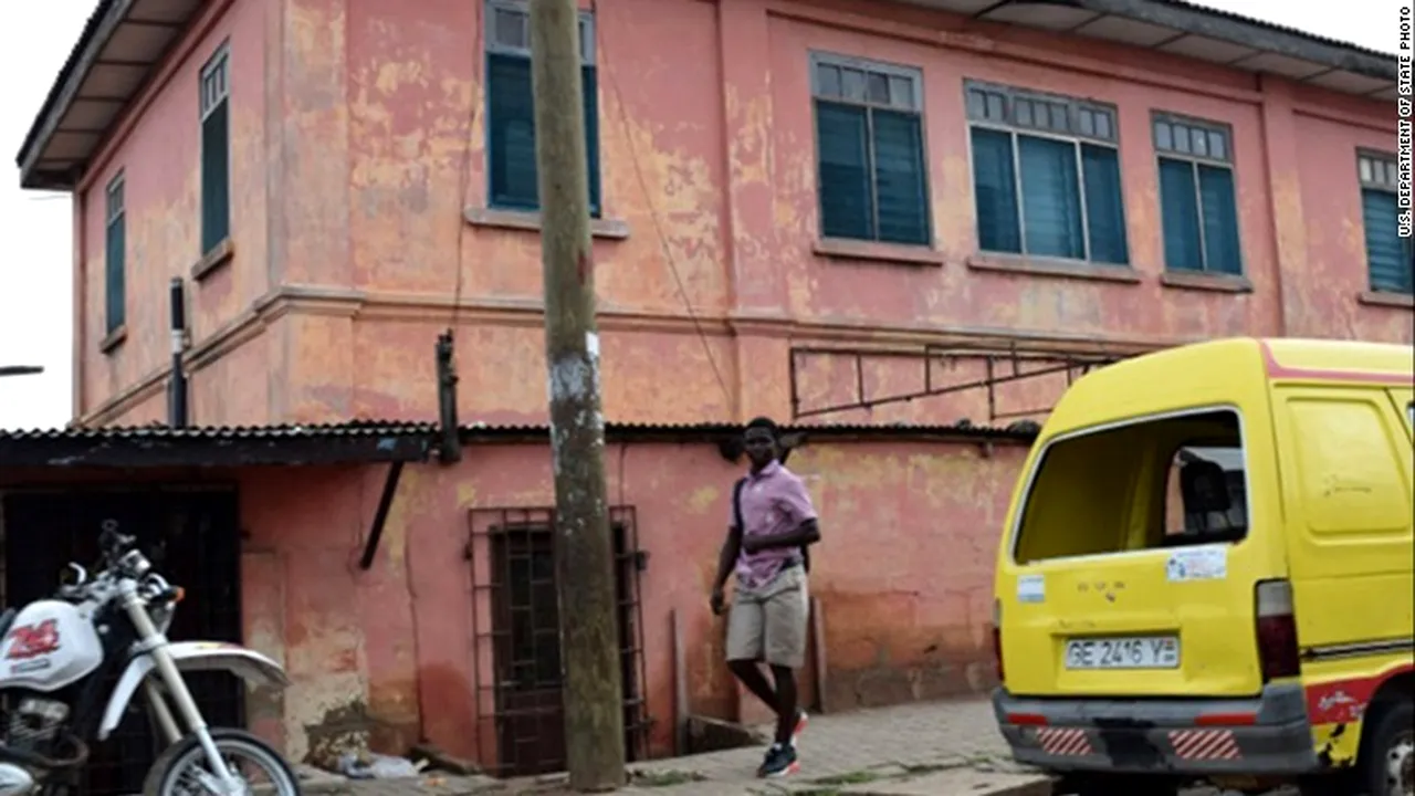 O ambasadă fictivă a Statelor Unite din Ghana, care elibera vize ilegale, închisă după zece ani de funcţionare. Cum motivează autorităţile americane 