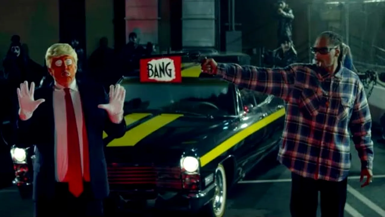 VIDEO Donald Trump sugerează că Snoop Dogg ar trebui închis pentru videoclipul în care simulează ASASINAREA sa