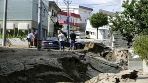 Bilanţul cutremurului din nordul Japoniei a ajuns la cel puţin 9 morţi. Alte 31 de persoane au fost date dispărute