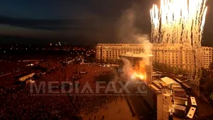 Show-ul THE WALL la Bucureşti: Roger Waters a spus o poveste despre totalitarism şi libertate în faţa a peste 50.000 de oameni - GALERIE FOTO