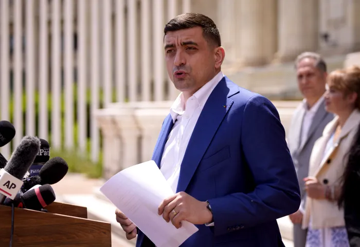 POLITIC Simion îi răspunde lui Péter Magyar: „Nu am dansat pe mormintele poporului tău”
