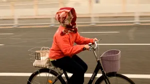 Capitala Chinei a fost învăluită într-o furtună sufocantă de nisip şi poluare. „Cocktail-ul” periculos pentru sănătate este al doilea în ultimele două săptămâni 