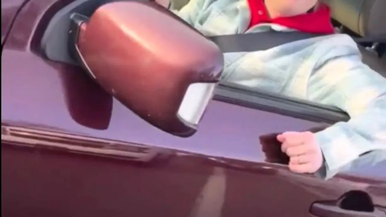 A apărut o înregistrare video cu femeia împușcată în Minneapolis de un agent de imigrări