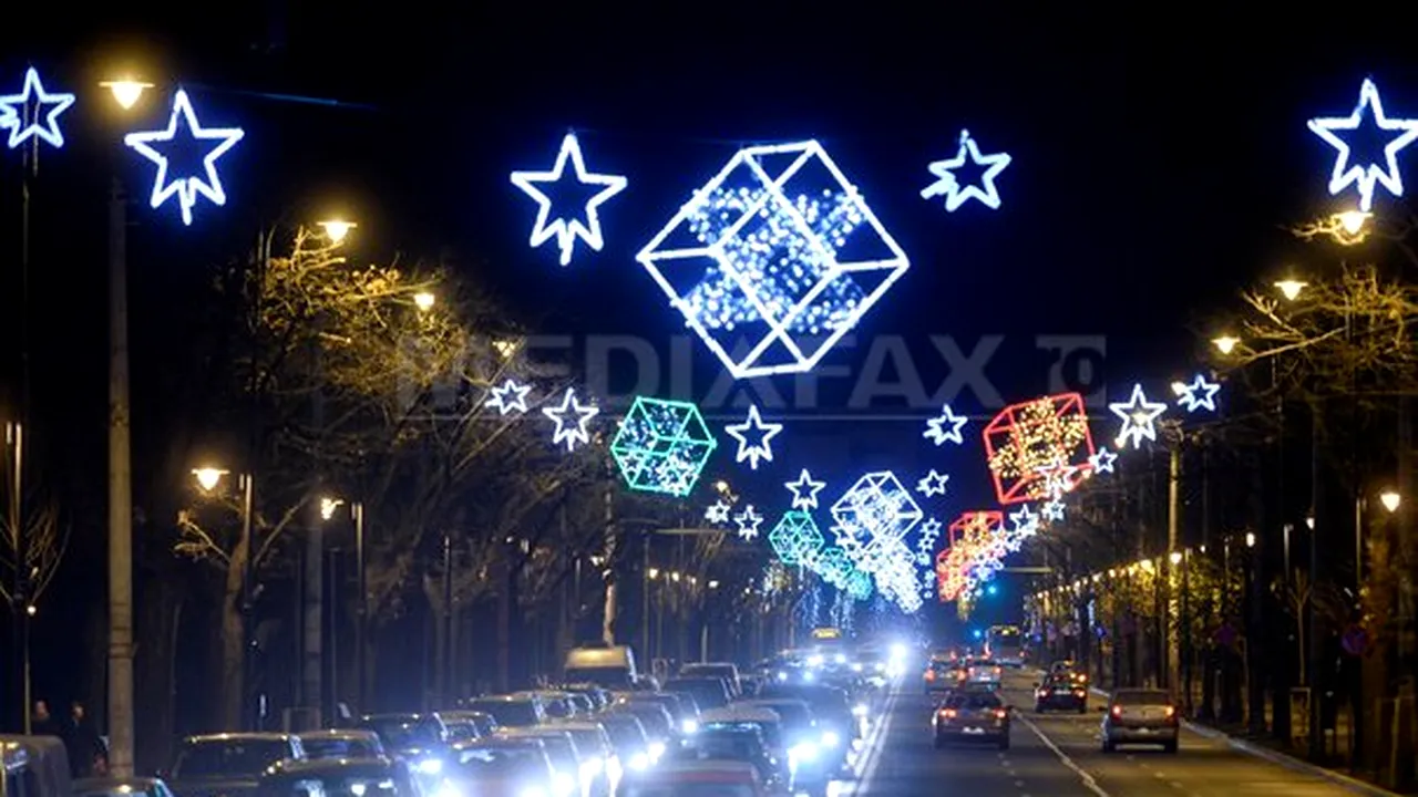 Aproape trei milioane de beculeţe pentru sărbătorile de iarnă vor fi aprinse astăzi în Bucureşti