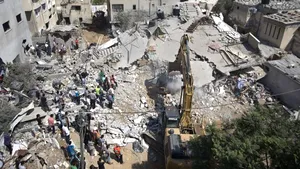 Cinci morţi la un spital din centrul Fâşiei Gaza bombardat de israelieni