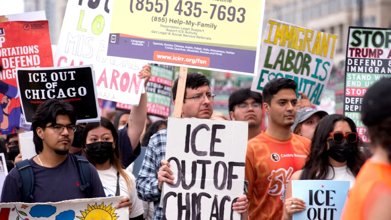 Peste 400 de arestări în operațiunea de imigrație din zona Chicago în mai puțin de două săptămâni