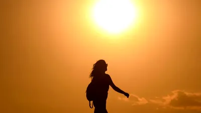SOCIAL Val de căldură în ploioasa Londră. Record doborât astăzi, după 104 ani