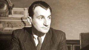 ISTORIA FĂRĂ PERDEA, MARIUS OPREA / Sfîrşitul celui care a zis că mai întîi e român şi apoi comunist: în arest, Pătrăşcanu a încercat să-şi taie venele, apoi a înghiţit lama făcută bucăţi, a vrut să se otrăvească şi în cele din urmă a fost împuşcat prin vizetă