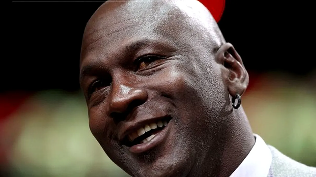 Suma imensă cu care s-au vândut pantofii de sport ai lui Michael Jordan