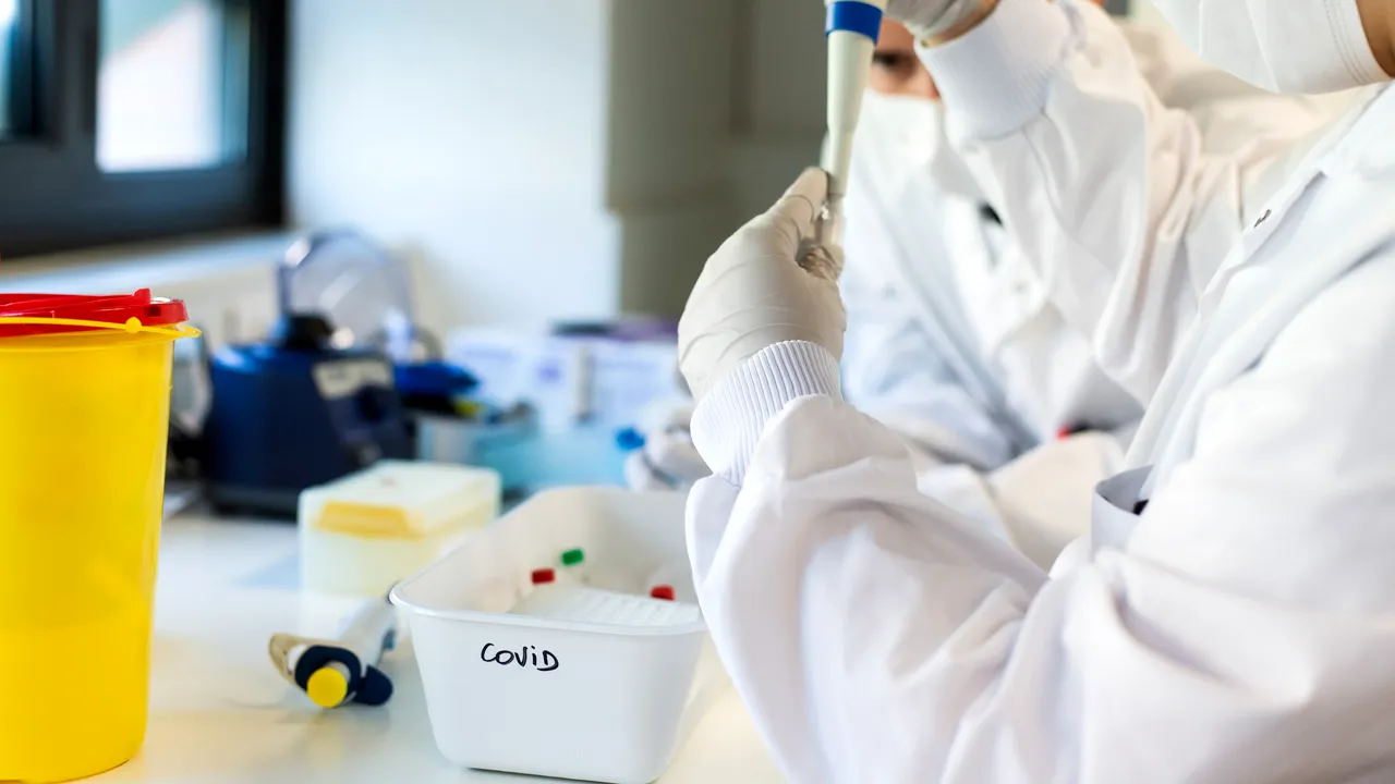 Performanţă de răsunet: cercetătorii gălăţeni au câştigat două concursuri internaţionale de proiecte cu iniţiative anti-COVID