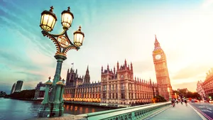 Agenţia Moody's a redus ratingul de credit al Marii Britanii, din cauza Brexit şi a renunţării la austeritate