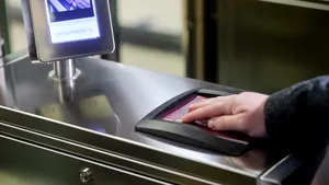 Mai puţin timp pierdut în aeroport pentru cei care vin din zonele galbene. Noi puncte de lucru ale DSP, la Aeroportul Henri Coandă