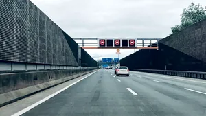 Cum îți aduci mașina din România și o înmatriculezi în Spania fără să te ruineze taxele