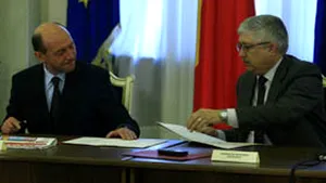 Romanian Education Sector Unionists Protest Against Pact For Education