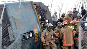 Trei morţi şi zeci de răniţi în Canada, în urma deraierii unui tren