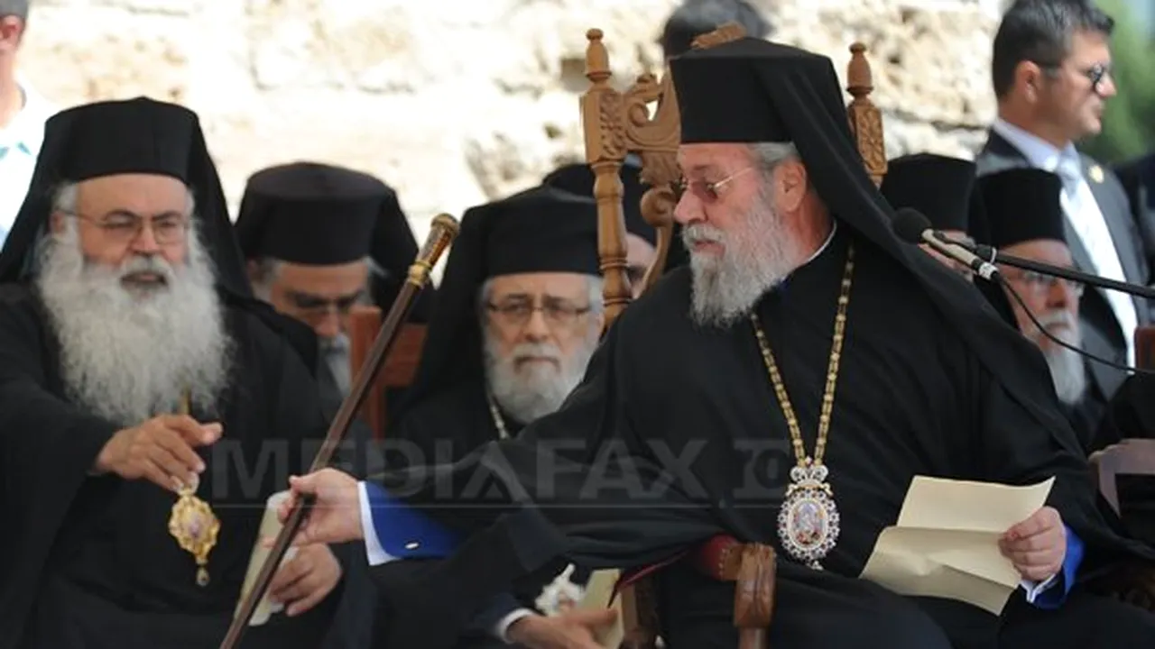 Biserica din Cipru vrea să se împrumute de la magnaţi ruşi pentru a recapitaliza o bancă