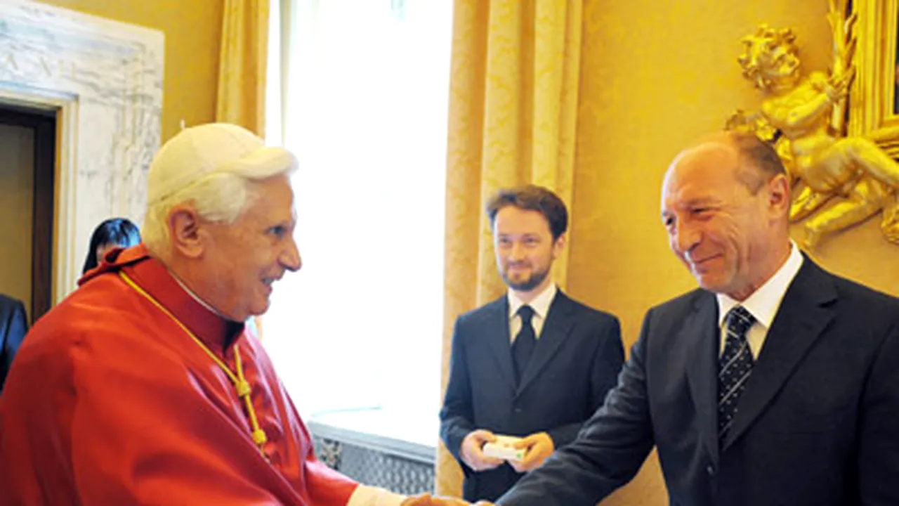Preşedintele Traian Băsescu s-a întâlnit cu Suveranul Pontif (Video)