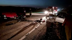 Accident grav în Braşov, în care a fost implicat un microbuz. 7 victime, din care două încarcerate