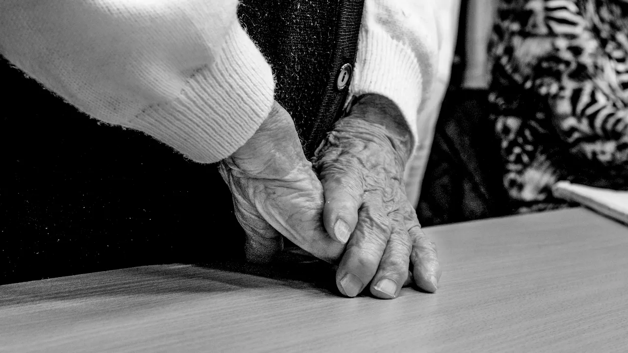 Tragedia de la căminul Sf.Ilie din Galaţi. Încă o bătrână a murit de COVID-19, bilanţul deceselor ajungând la 10