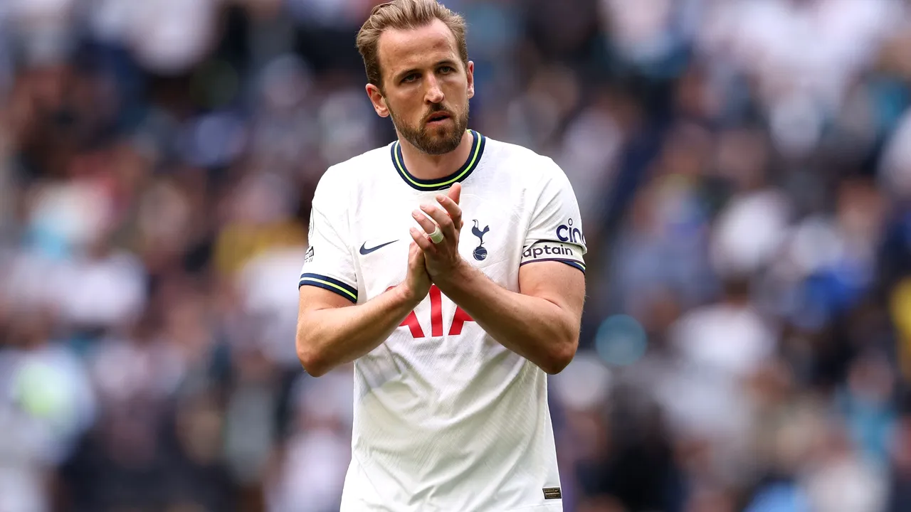 Harry Kane oferă cadouri coechipierilor de la naţională. A sărbătorit titlul de golgheter all-time
