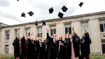 Anglia pregătește o schimbare majoră pentru admiterea la facultate. Mii de tineri ar putea pierde accesul la creditele pentru studii