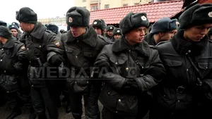 Sute de poliţişti patrulează în centrul Moscovei pentru a împiedica manifestaţiile