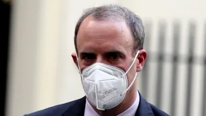 Marea Britanie acuză China că a încălcat Declaraţia comună prin modificările sistemului electoral din Hong Kong