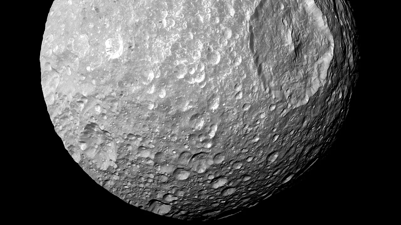 Descoperire rară: Luna ,,Steaua morţii