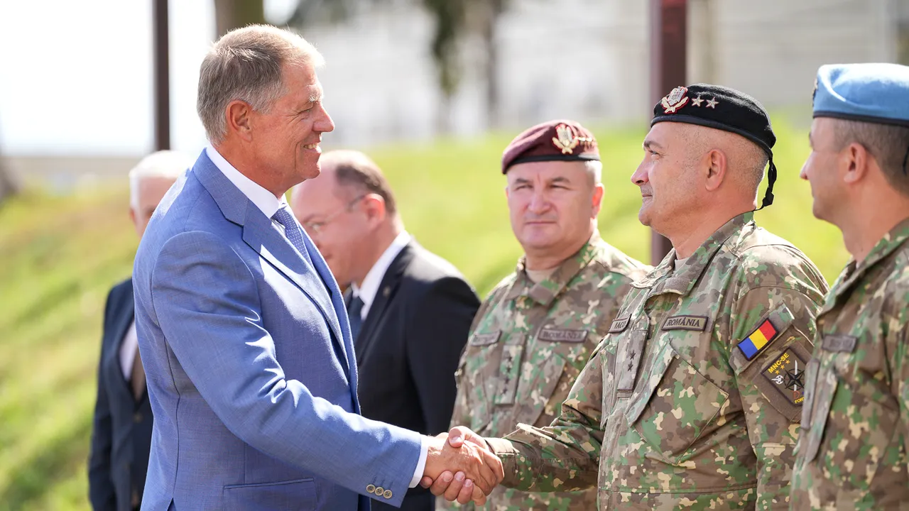 Iohannis spune că România a achiziţionat armament ultramodern şi îşi pregăteşte mai bine militarii